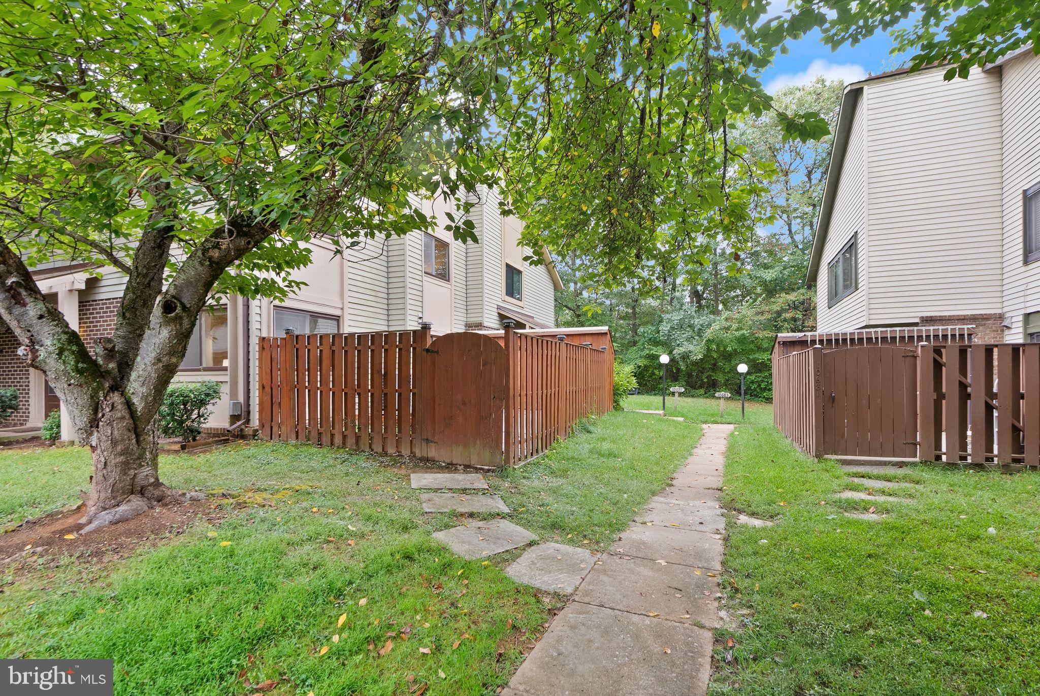 10679 SPRING OAK COURT