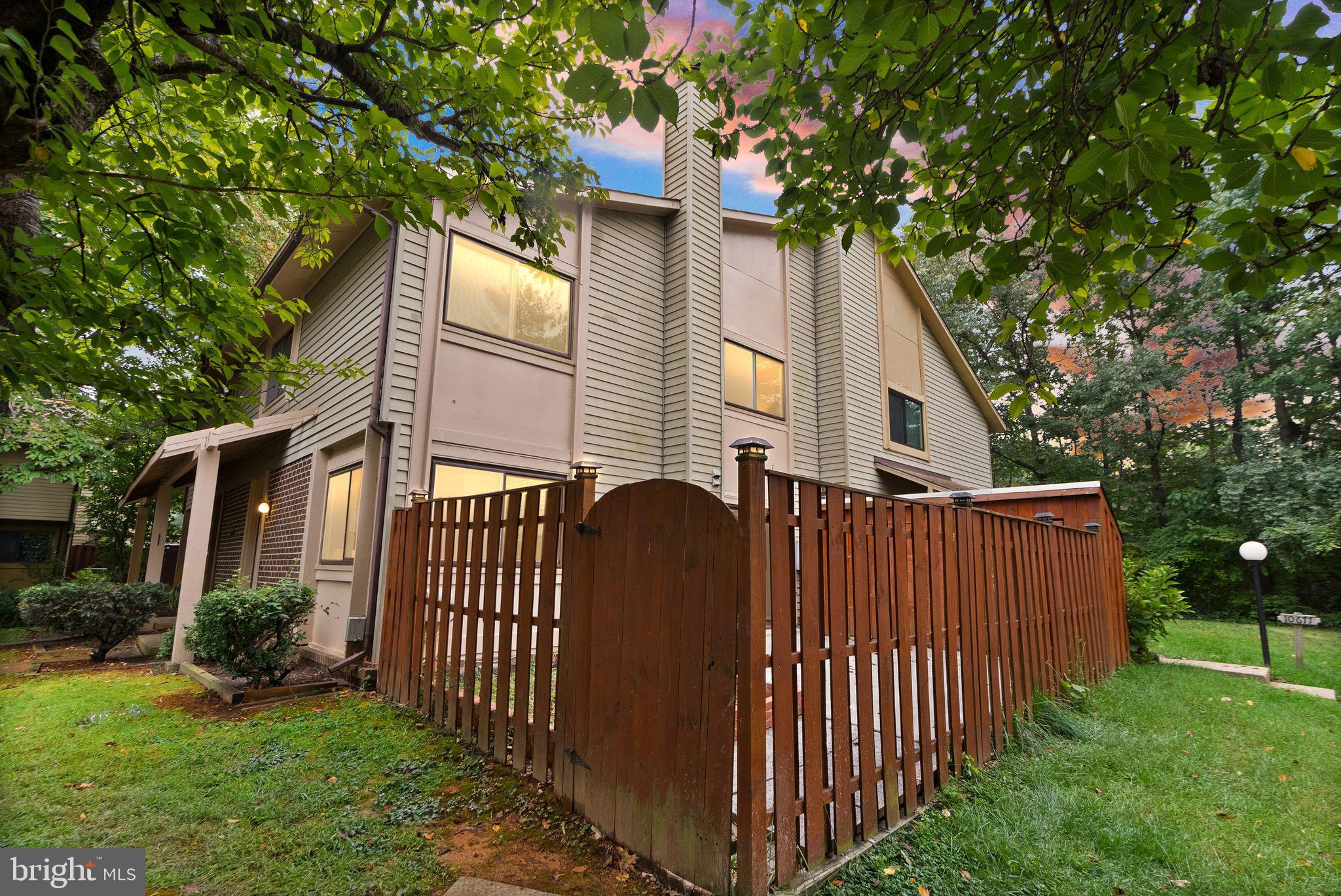 10679 SPRING OAK COURT