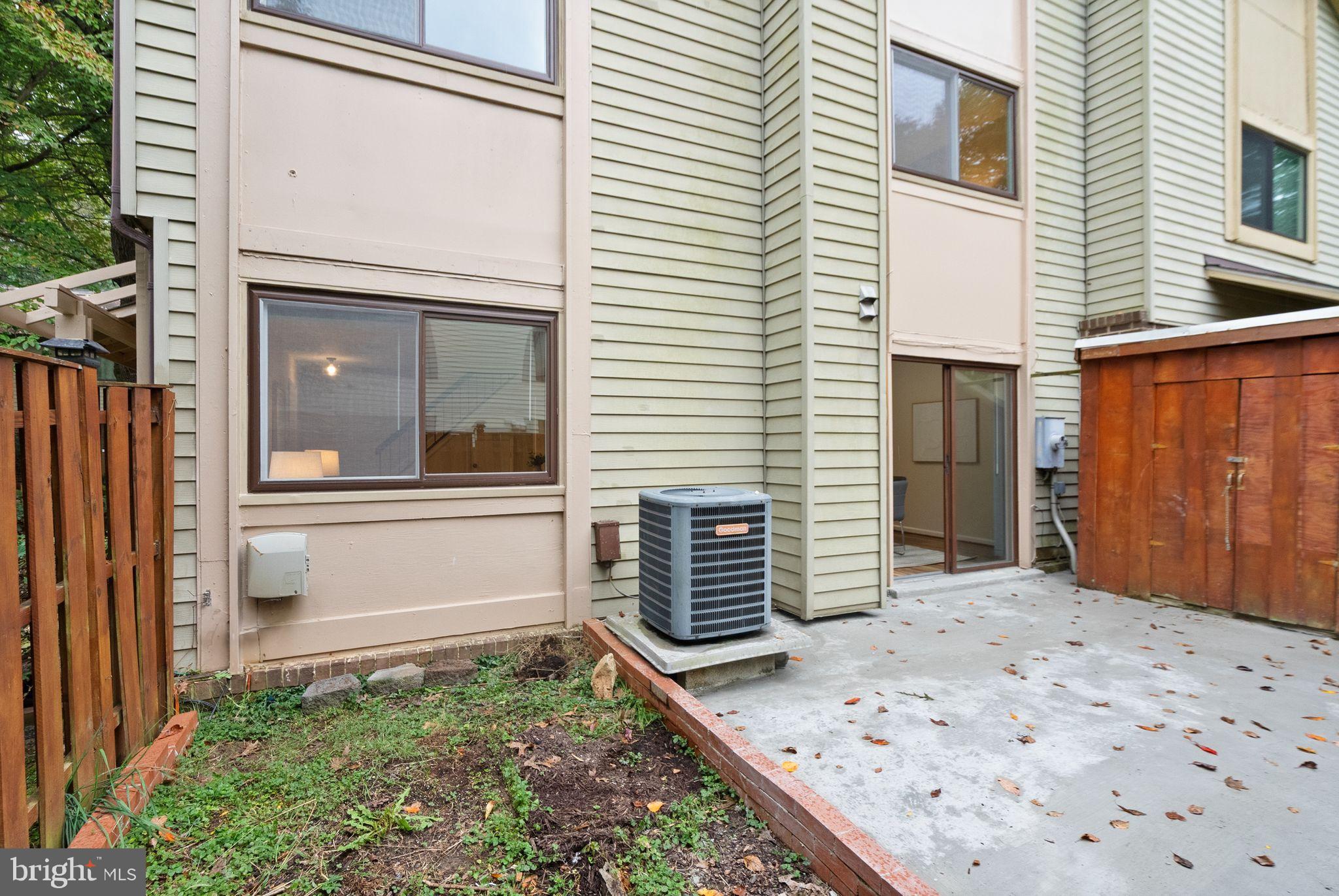 10679 SPRING OAK COURT