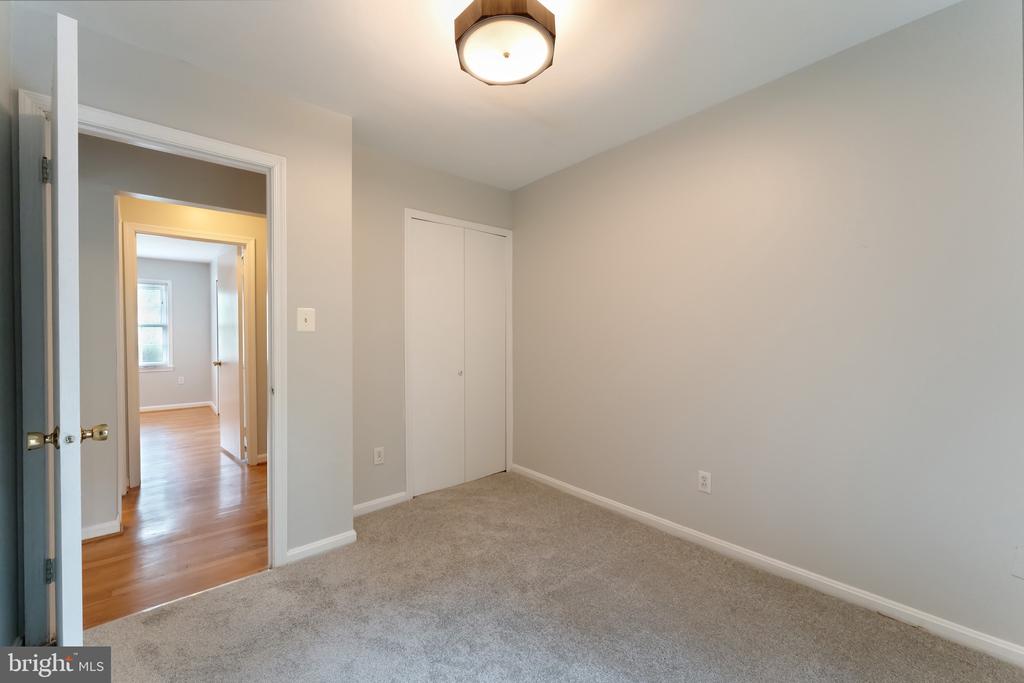 8611 CANTERBURY DRIVE