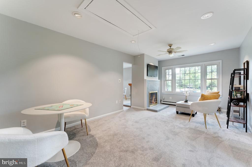 8611 CANTERBURY DRIVE