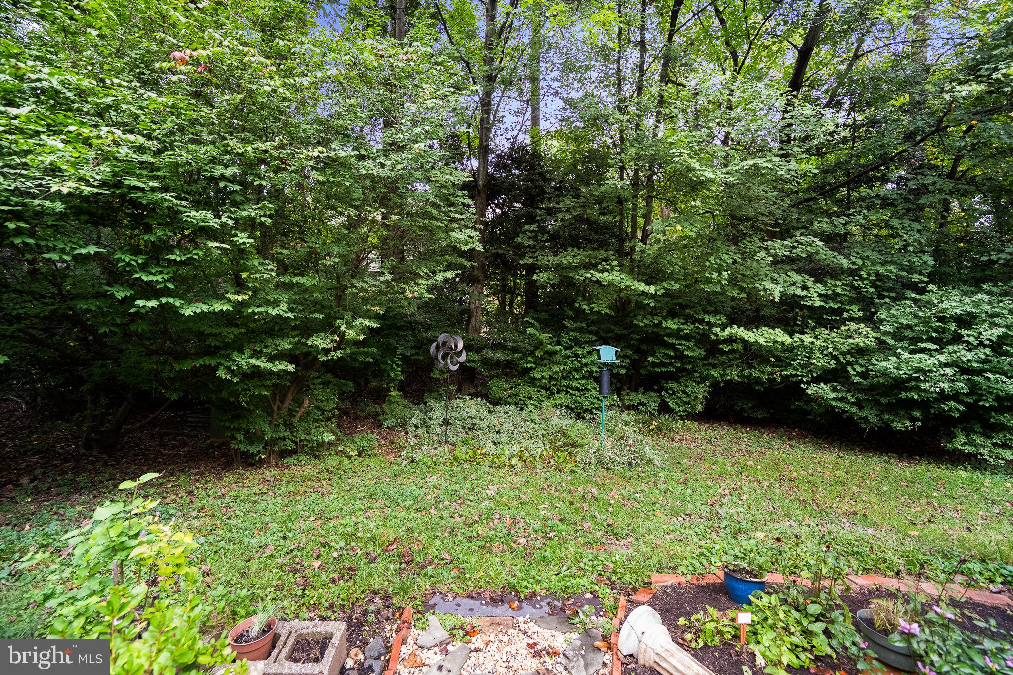 2027 HEADLANDS CIRCLE