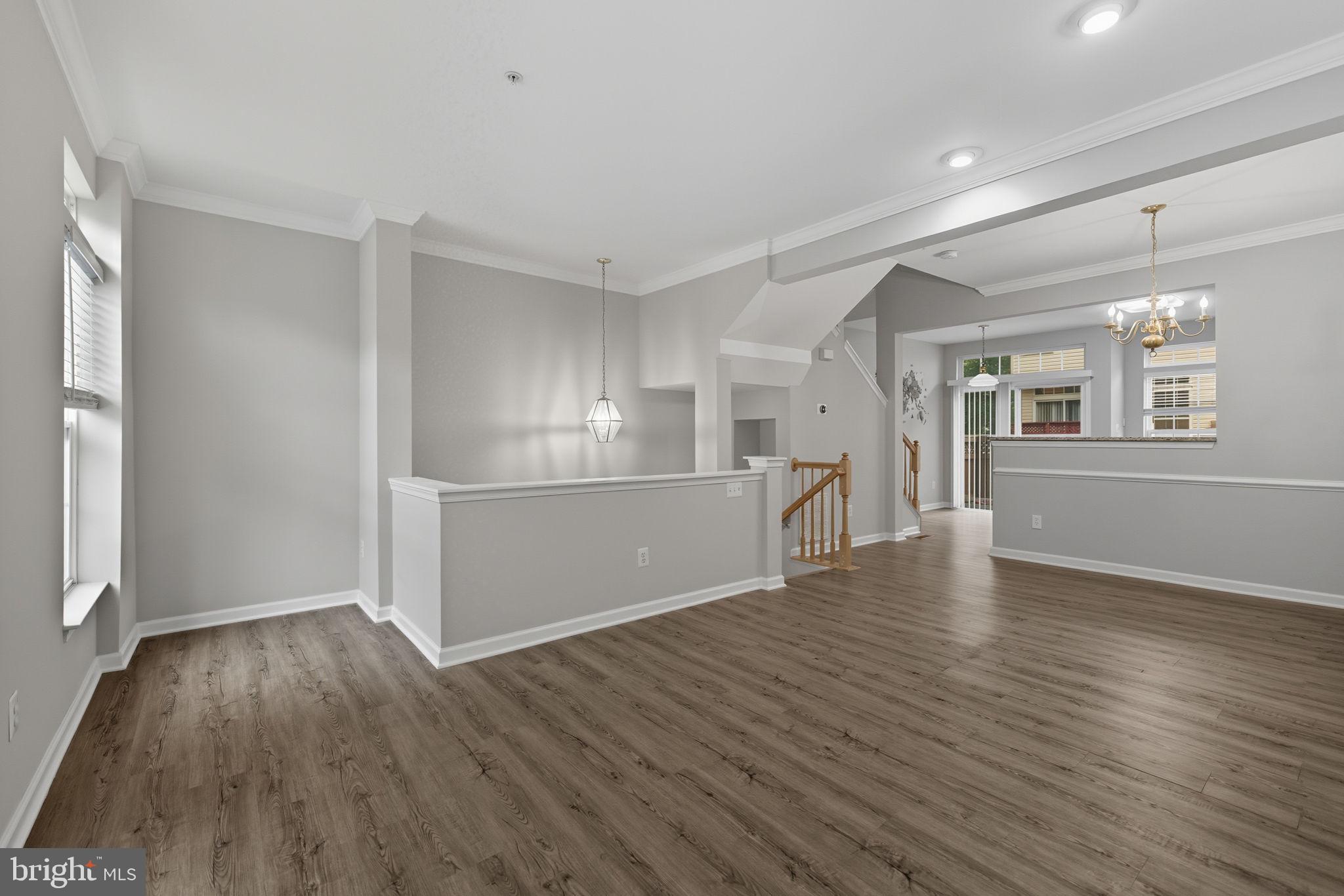 2714 MANHATTAN PLACE