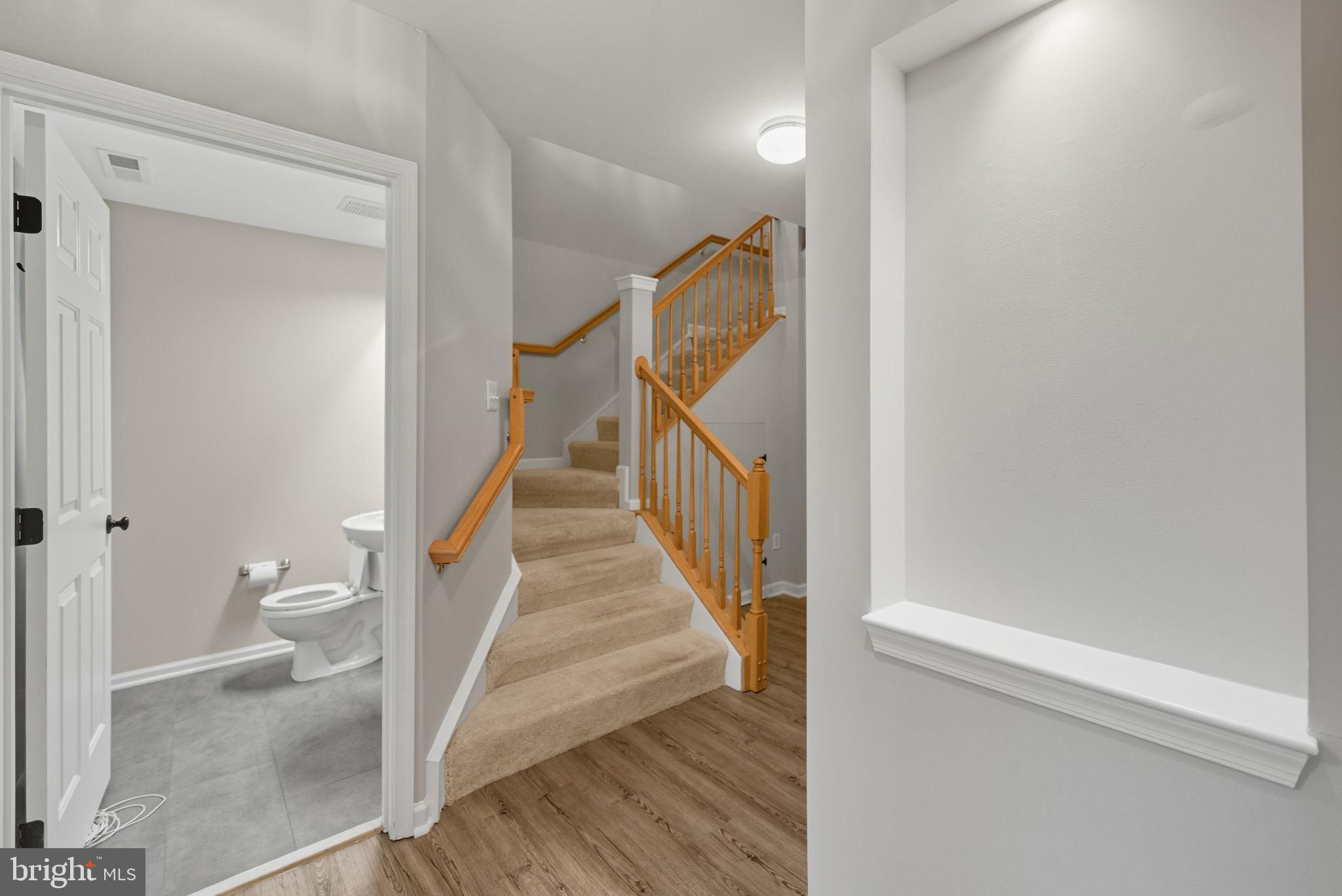 2714 MANHATTAN PLACE