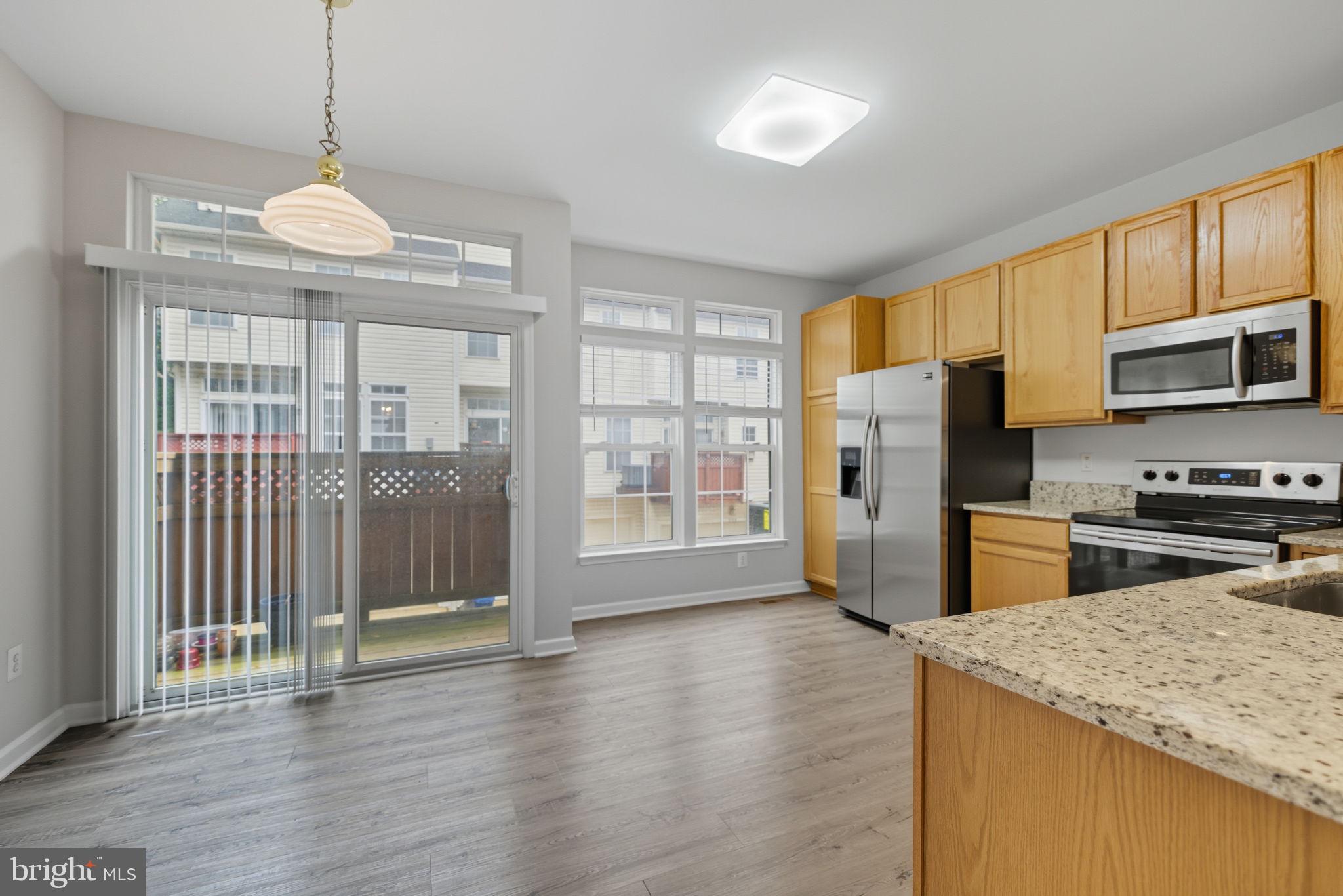 2714 MANHATTAN PLACE