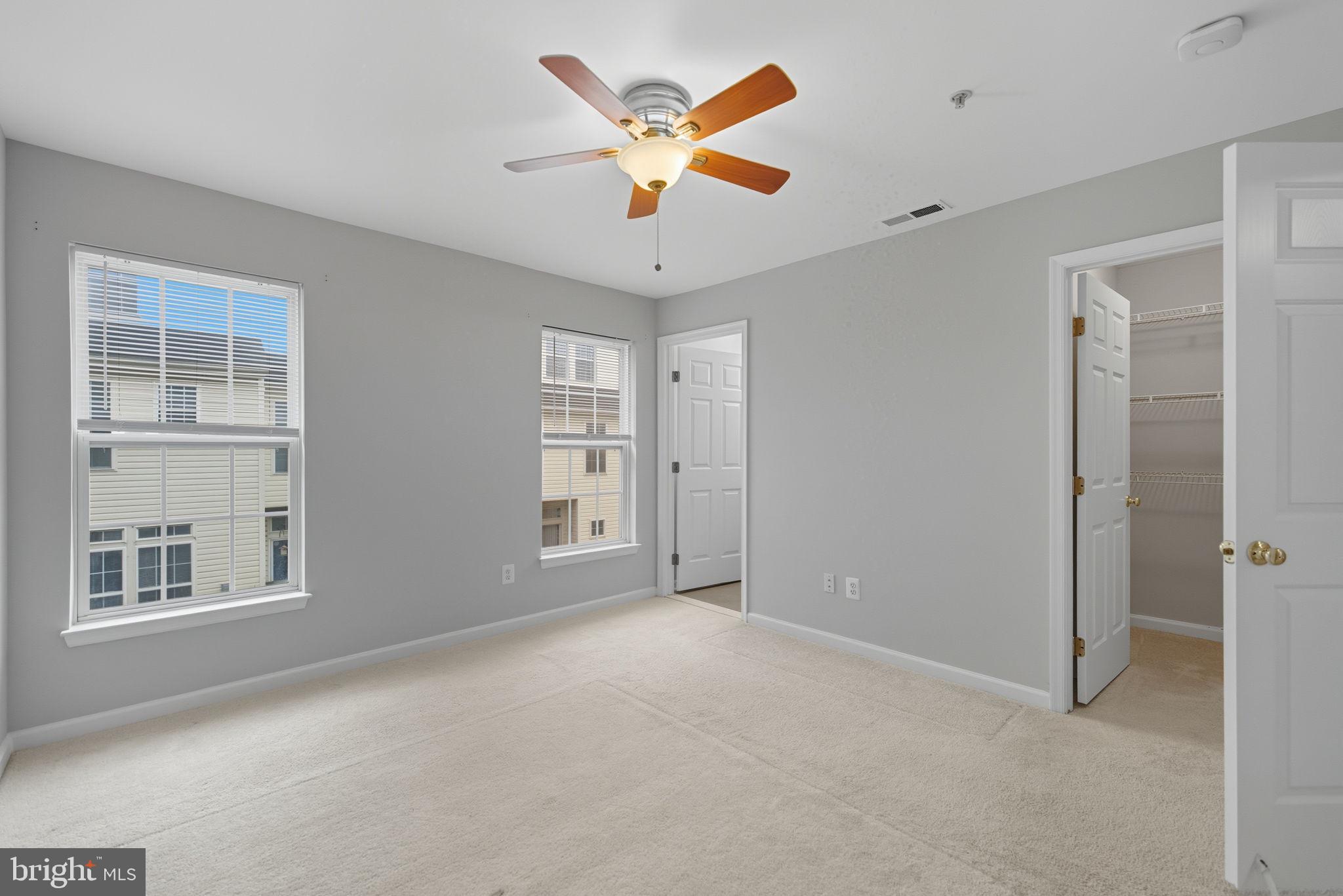 2714 MANHATTAN PLACE