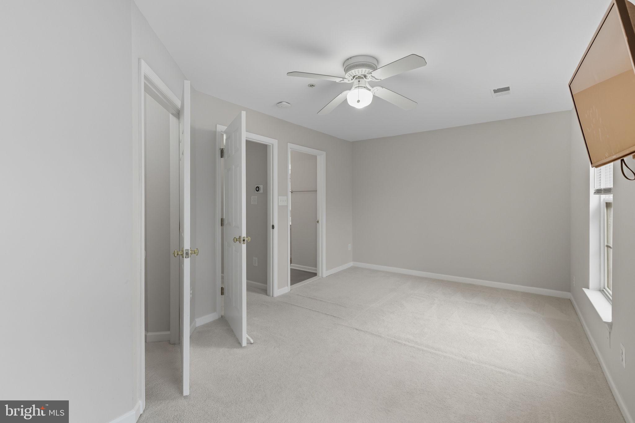 2714 MANHATTAN PLACE