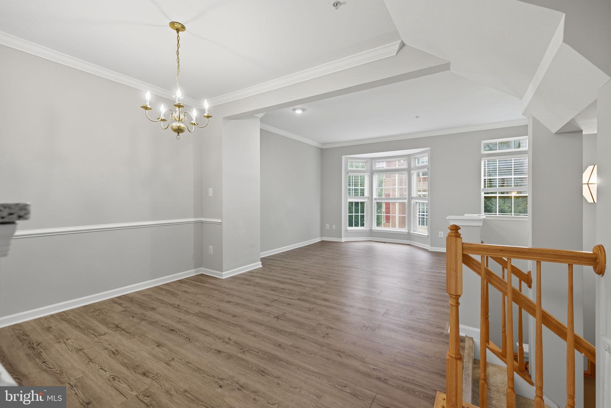 2714 MANHATTAN PLACE