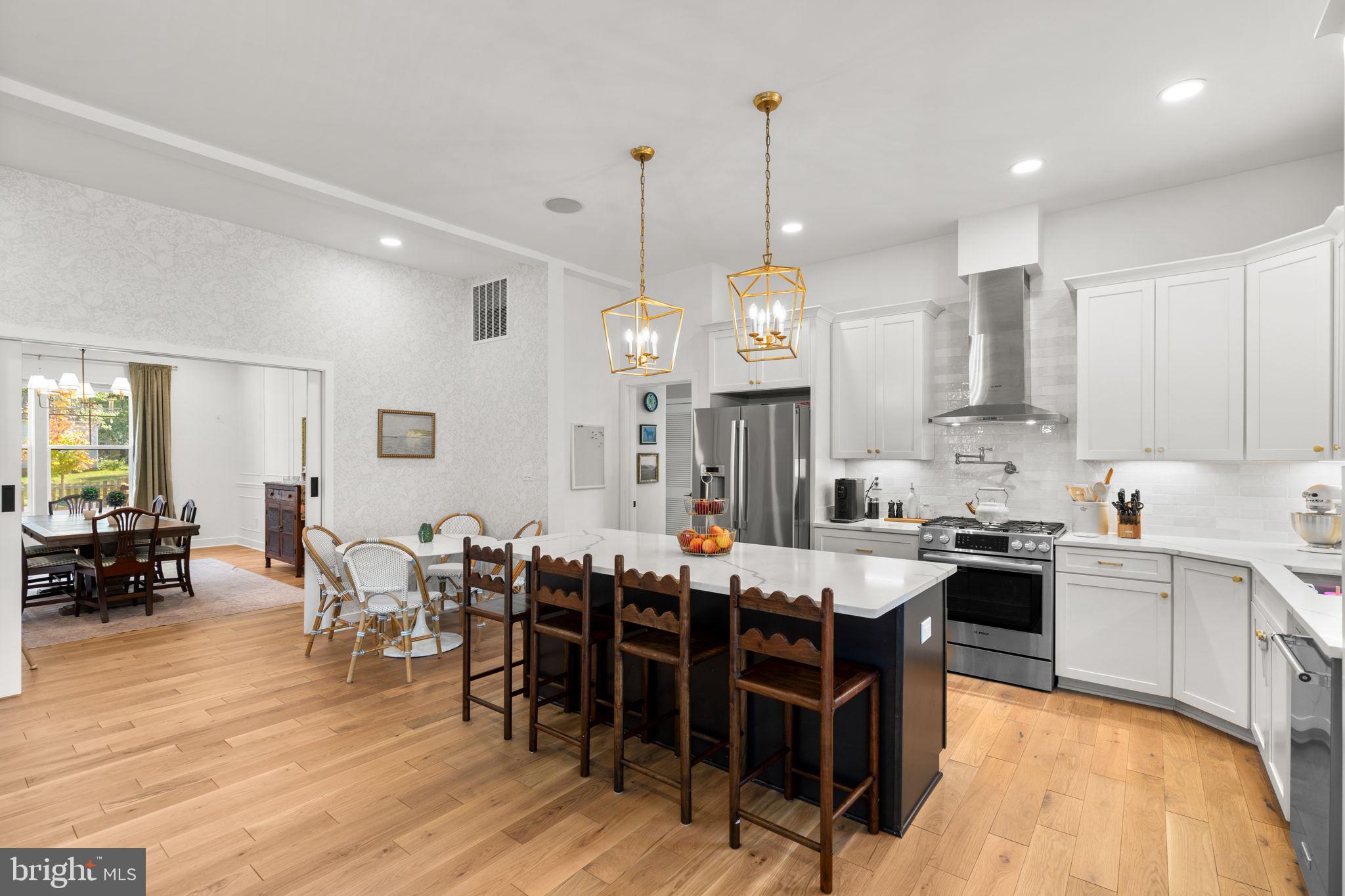 2854 FAIRMONT STREET