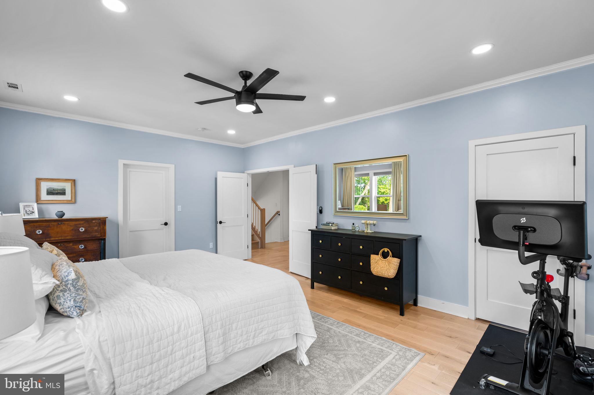 2854 FAIRMONT STREET