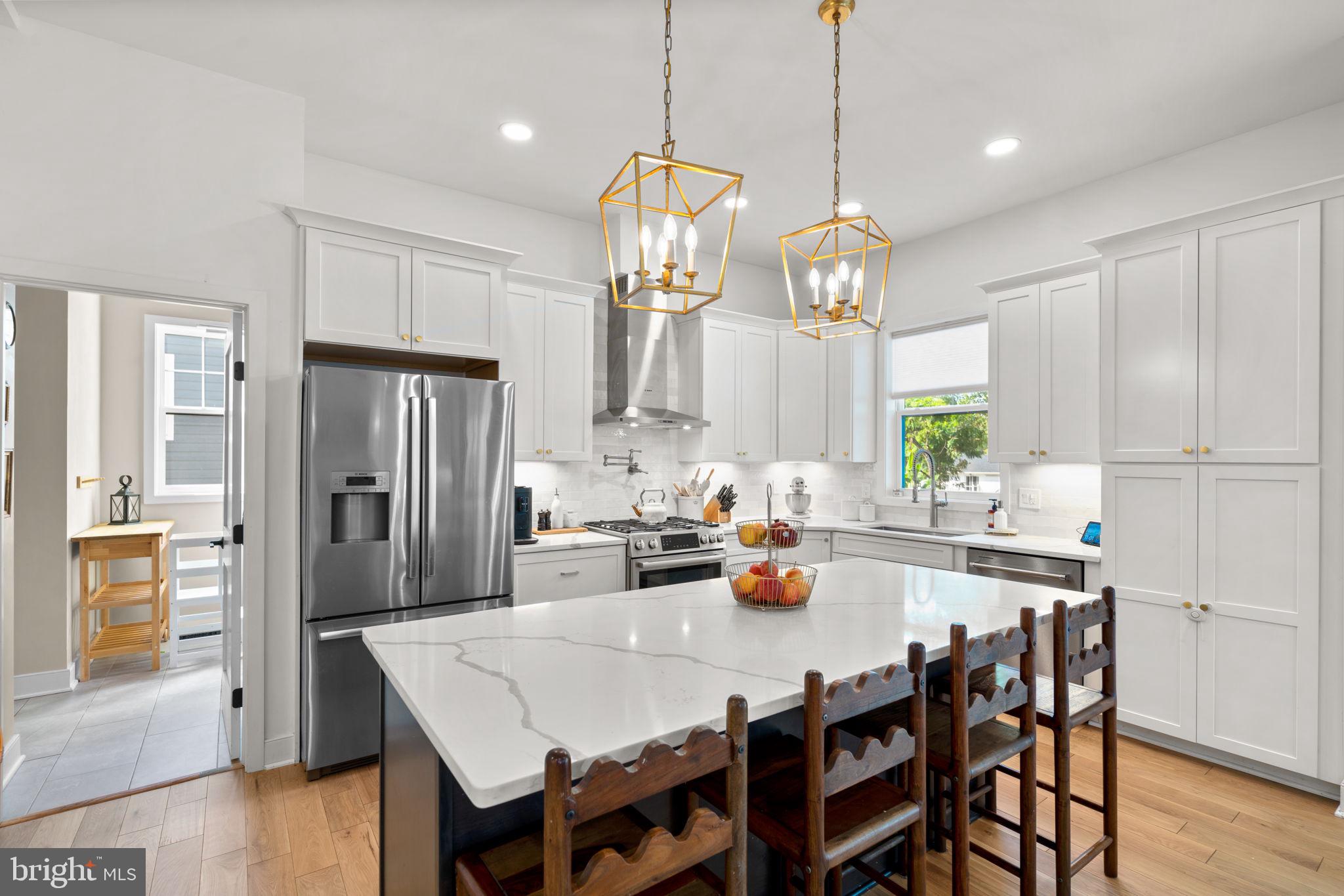 2854 FAIRMONT STREET