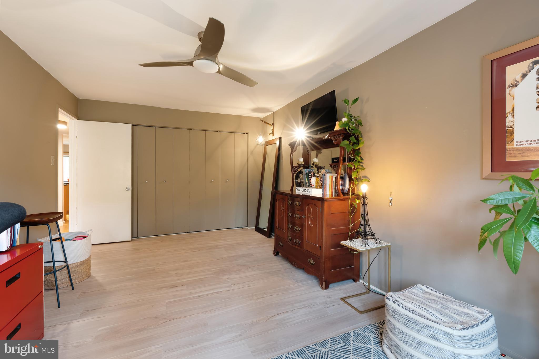 1670 PARKCREST CIRCLE 3B/300