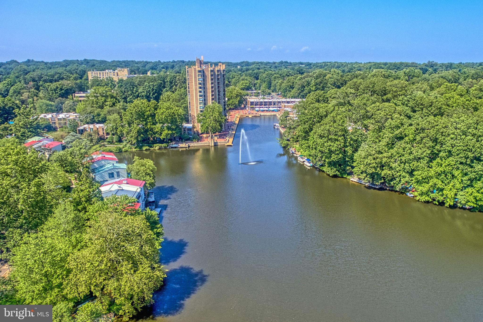 1670 PARKCREST CIRCLE 3B/300