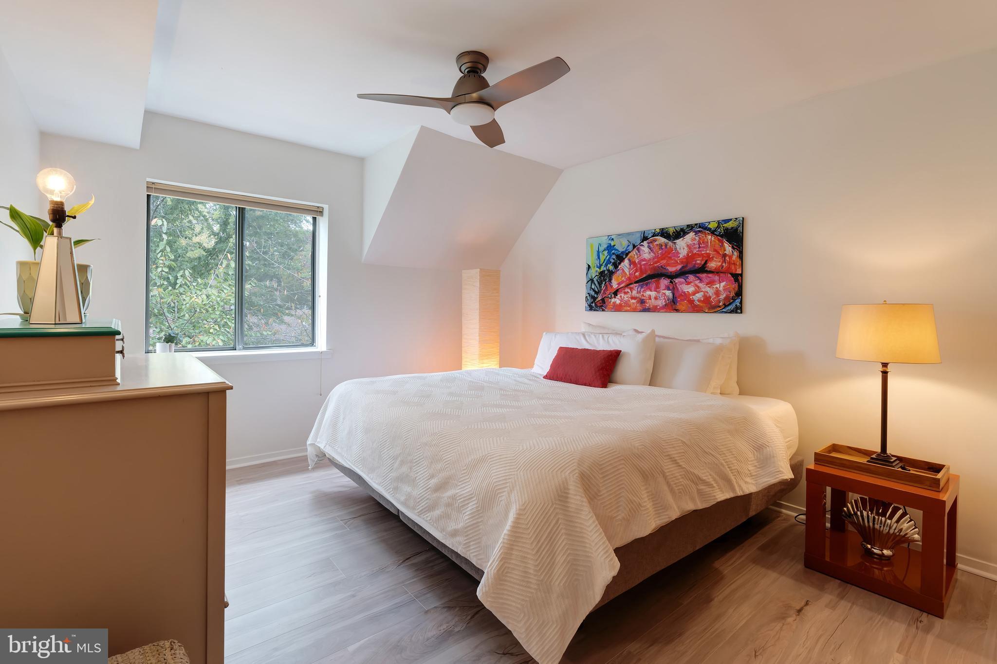 1670 PARKCREST CIRCLE 3B/300