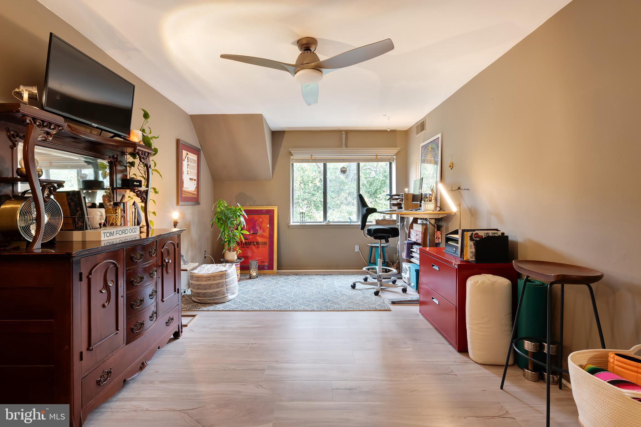 1670 PARKCREST CIRCLE 3B/300