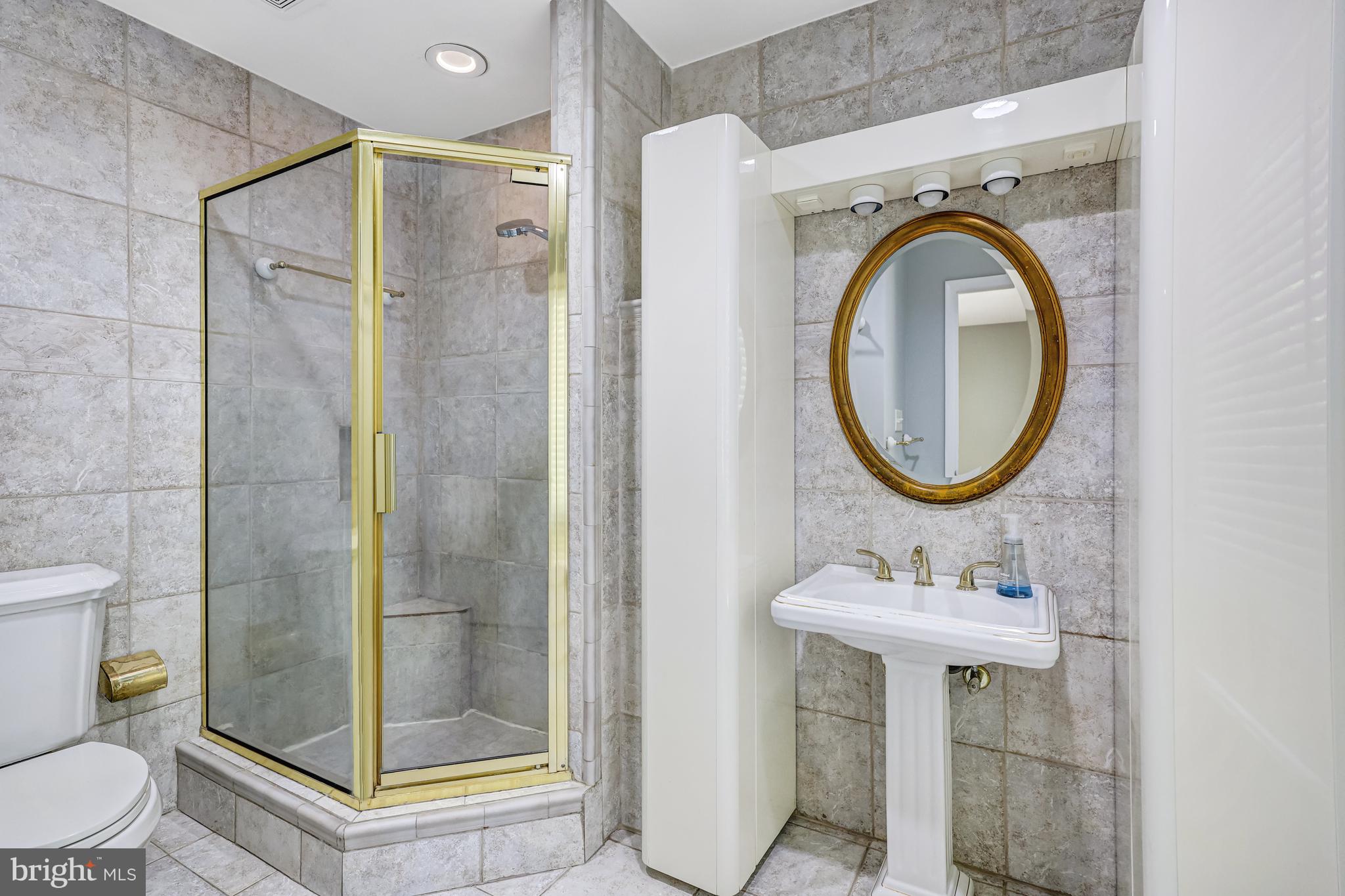 3712 MARYLAND STREET