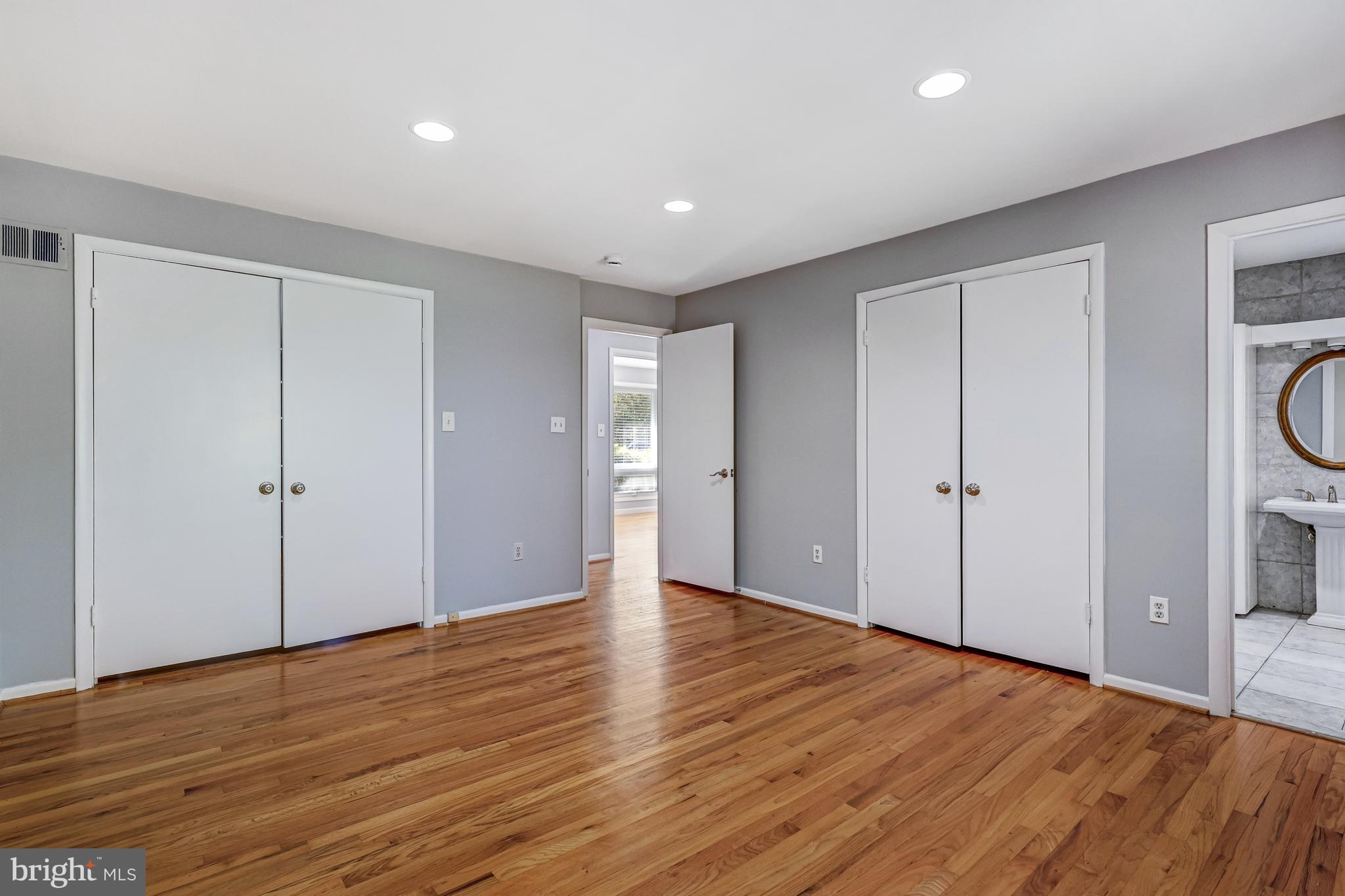 3712 MARYLAND STREET