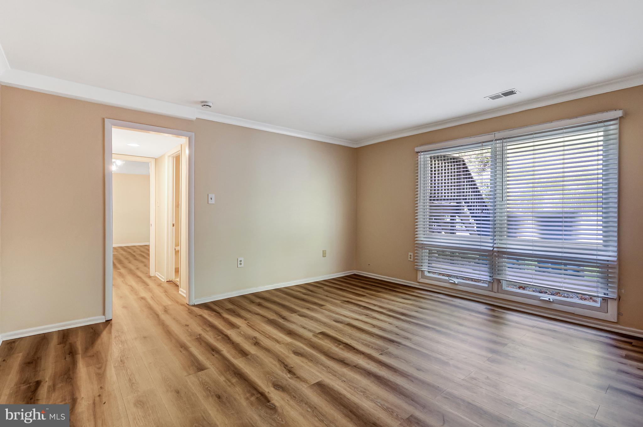 3712 MARYLAND STREET