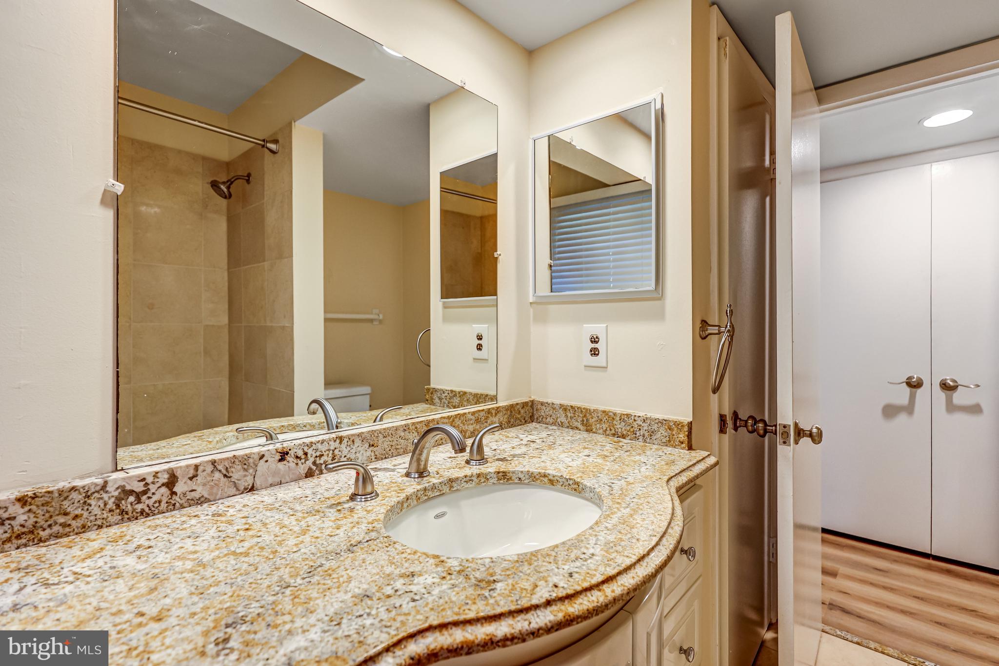 3712 MARYLAND STREET