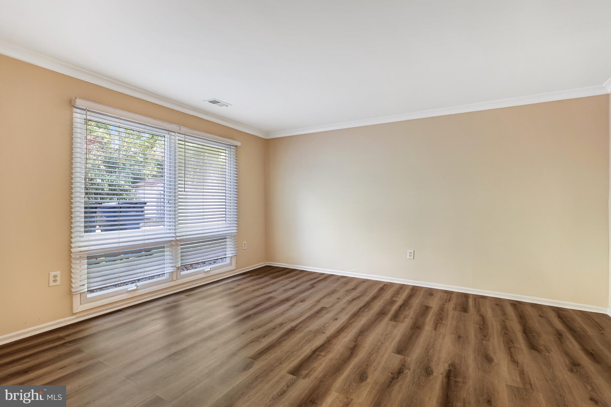 3712 MARYLAND STREET