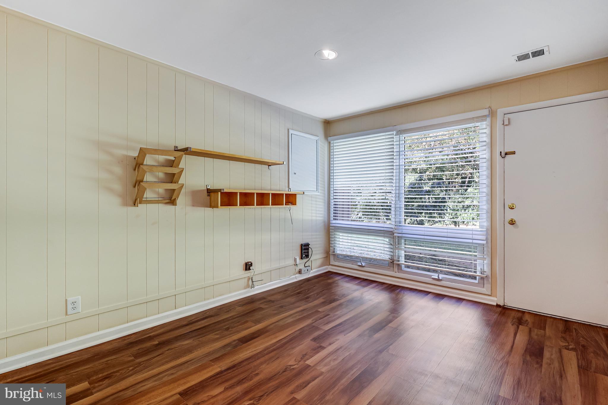 3712 MARYLAND STREET