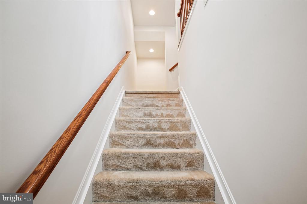3335 BEECHCLIFF DRIVE
