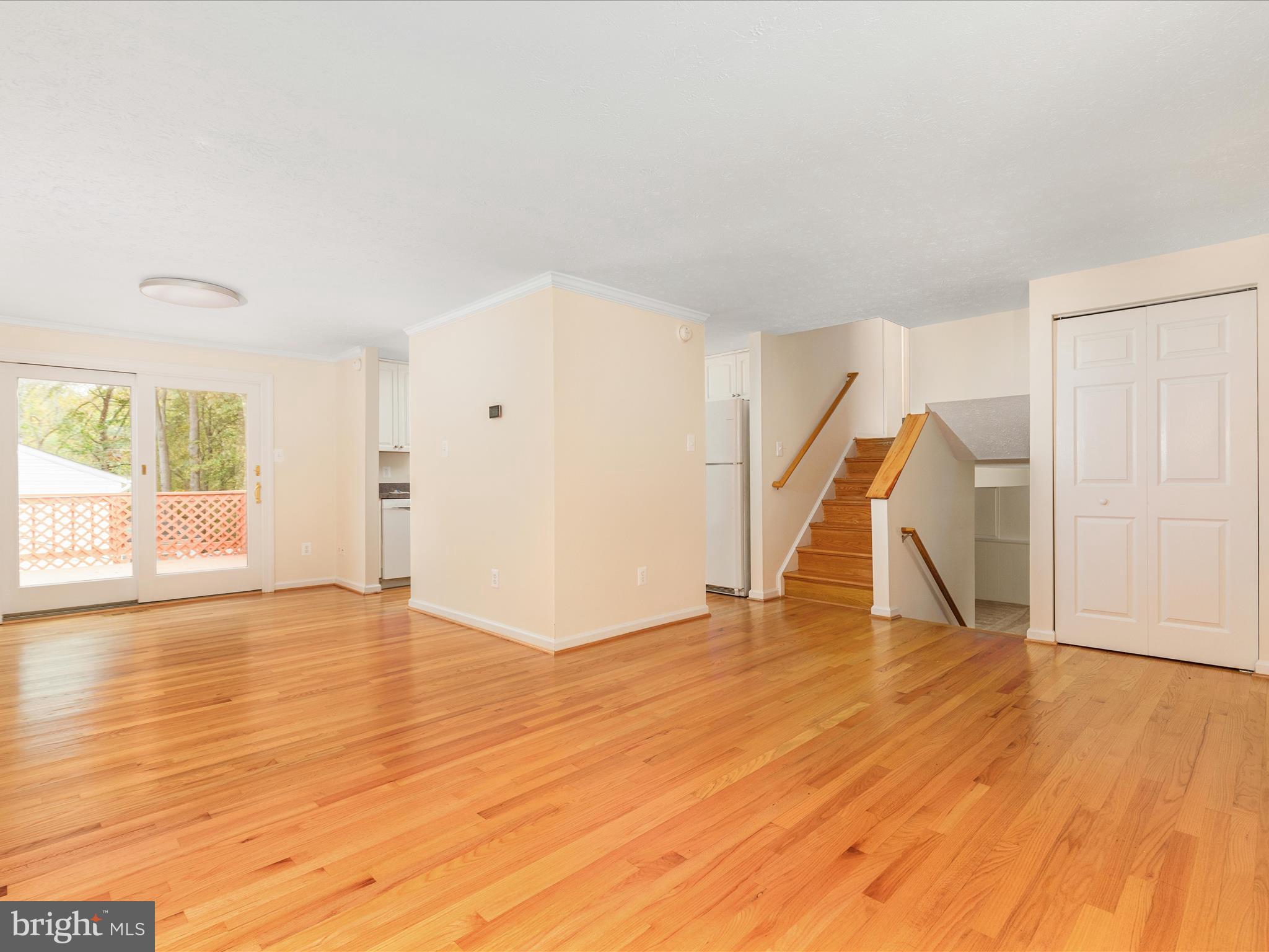 7743 MIDDLE VALLEY DRIVE