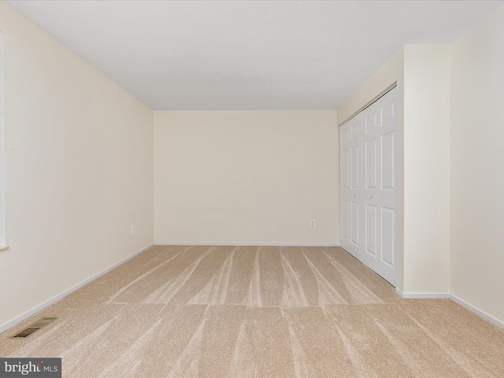 7743 MIDDLE VALLEY DRIVE