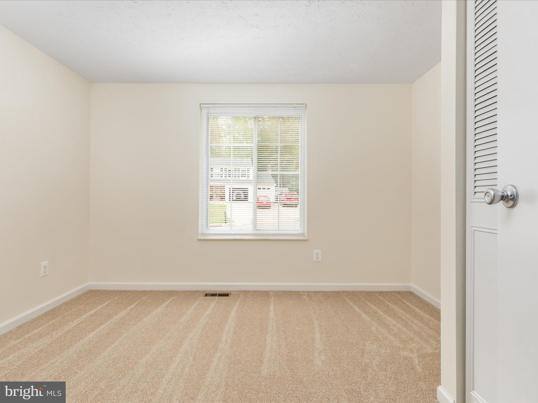 7743 MIDDLE VALLEY DRIVE