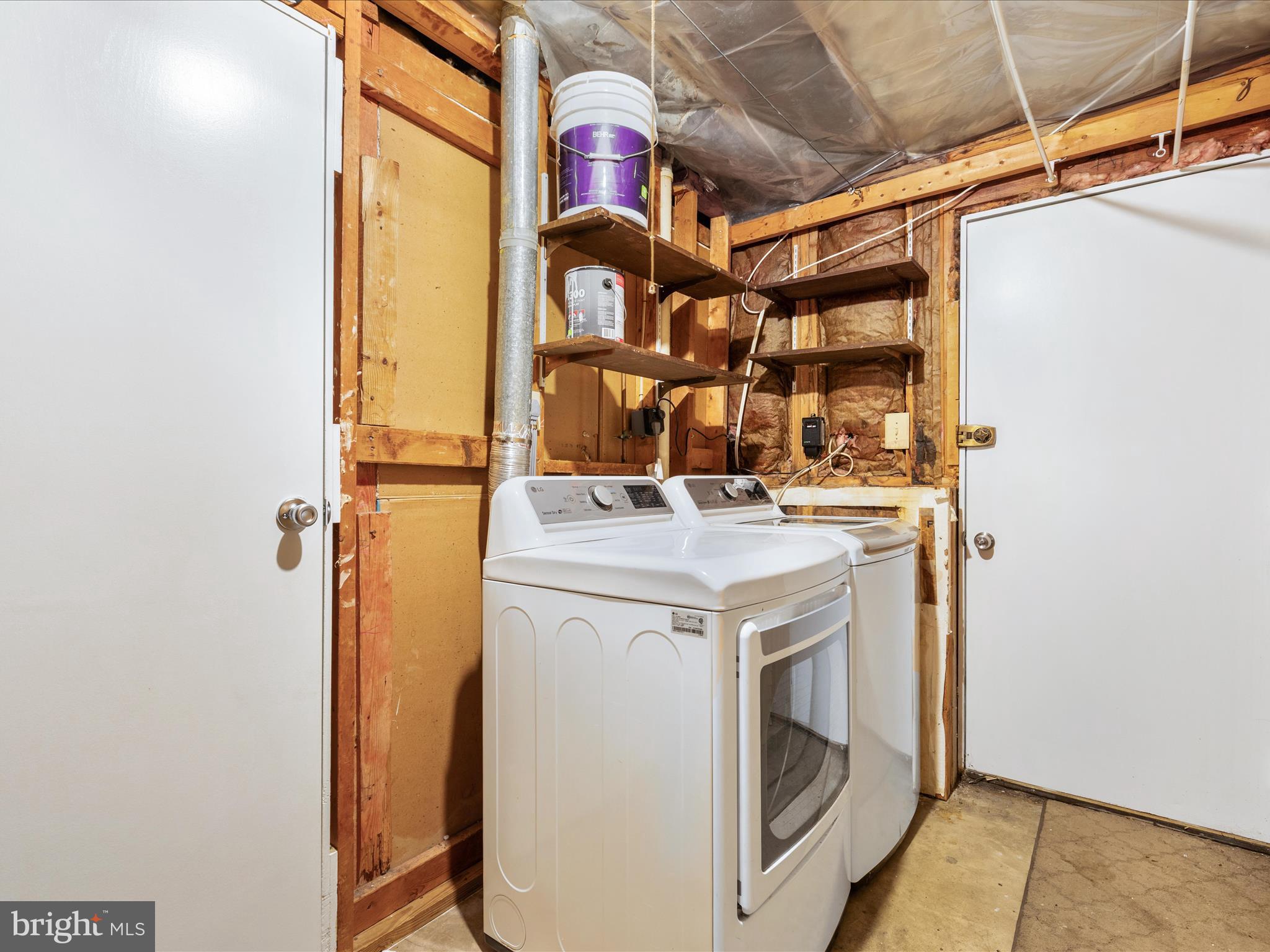 7743 MIDDLE VALLEY DRIVE