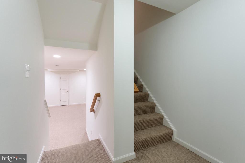 3119 COBB HILL LANE