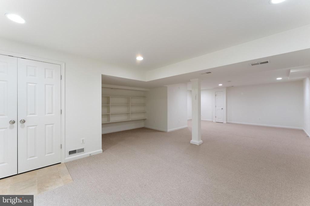 3119 COBB HILL LANE