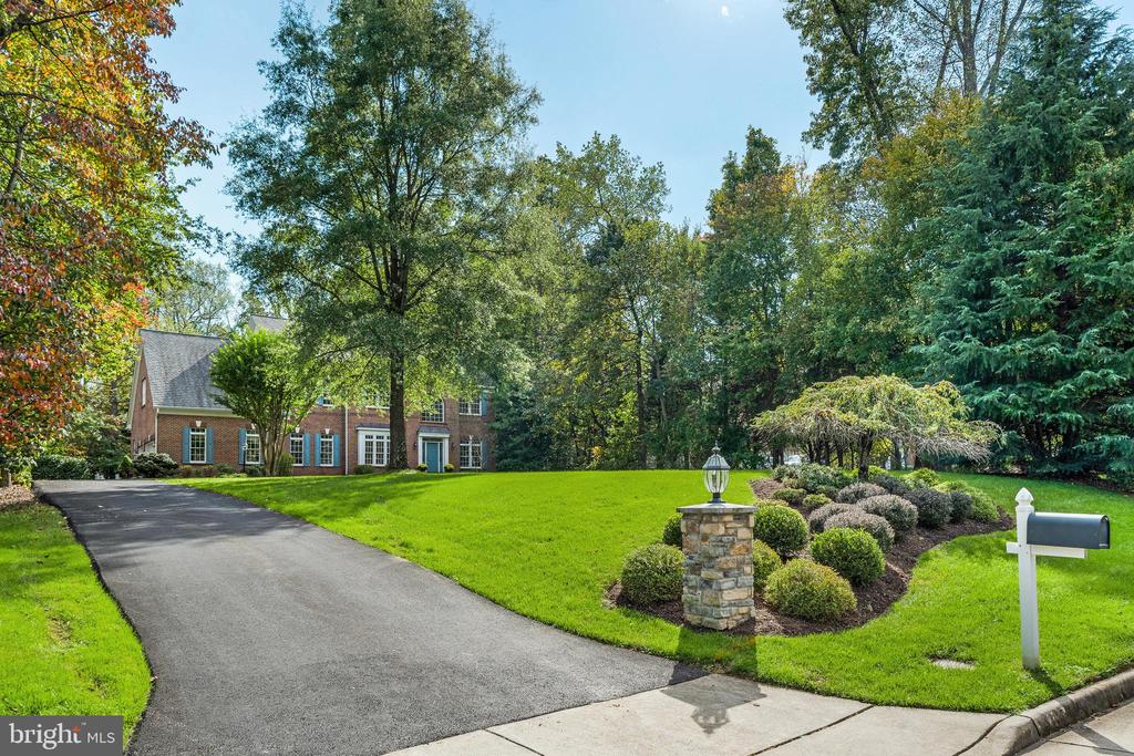 12197 WILD HORSE DRIVE