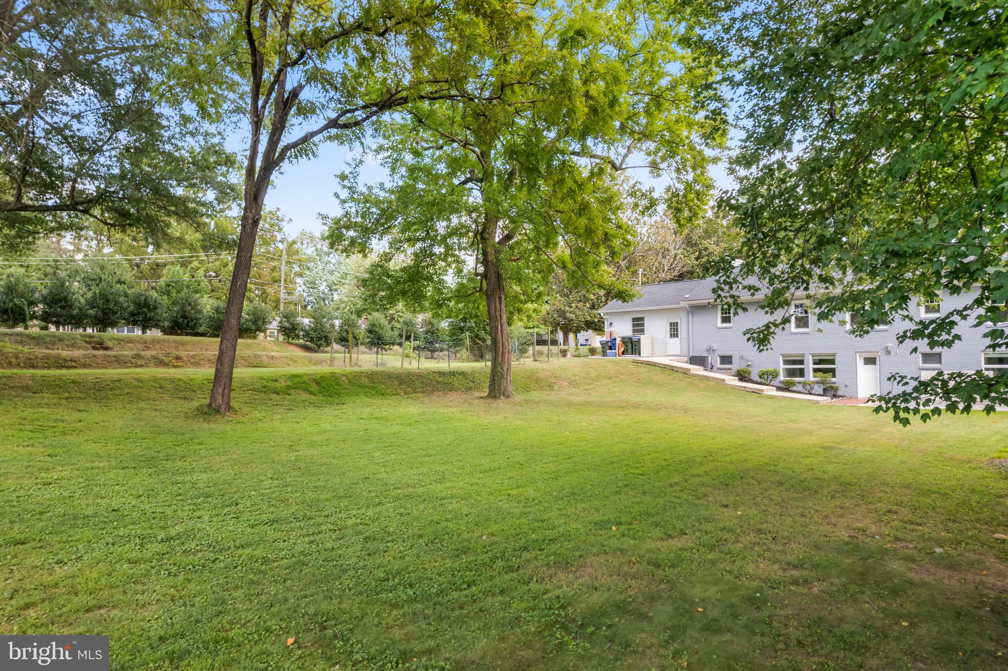6616 KIRBY COURT