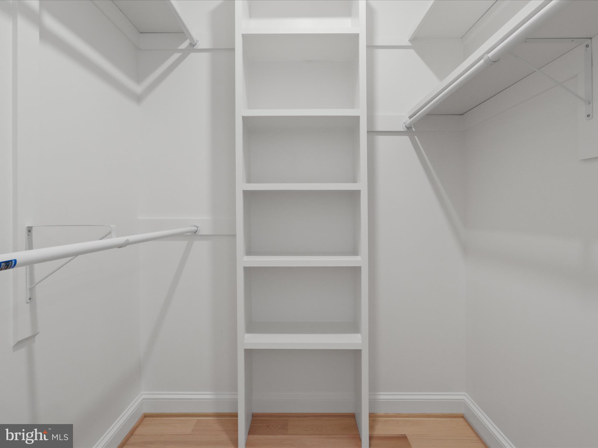 1125 KENSINGTON ROAD