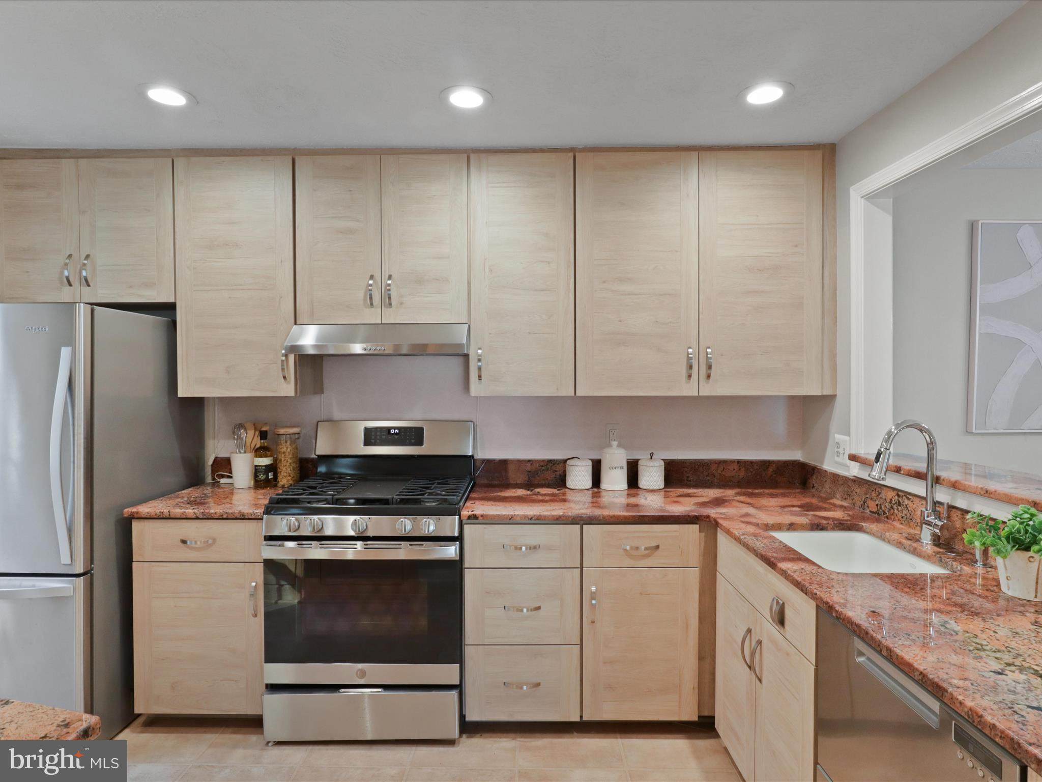 7757 WILLOW POINT DRIVE 7757