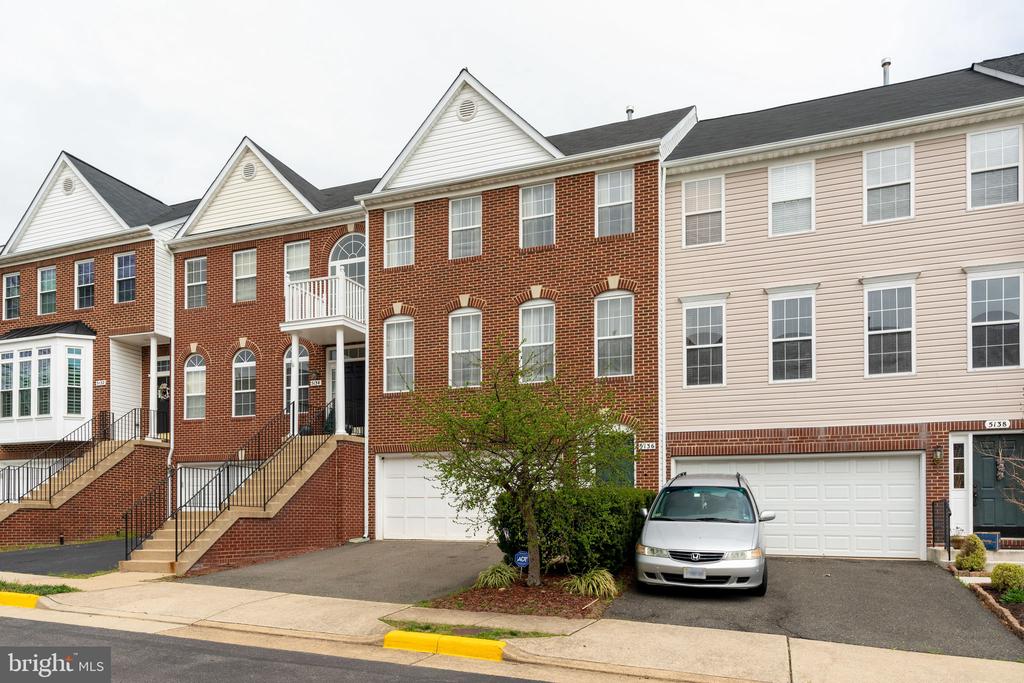 5136 BALLYCASTLE CIRCLE