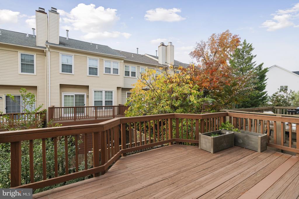 5606 BROOKLAND COURT