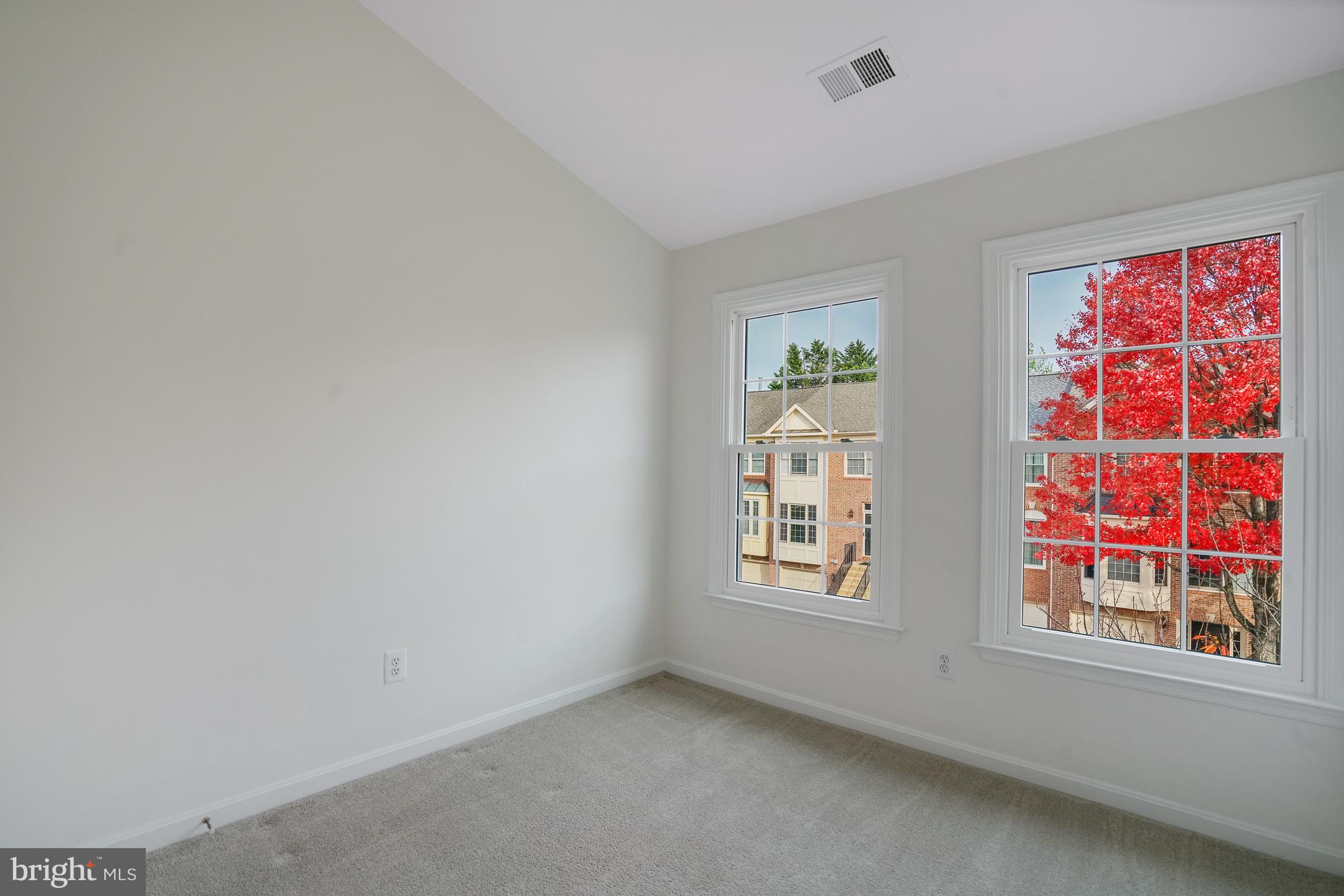 5606 BROOKLAND COURT