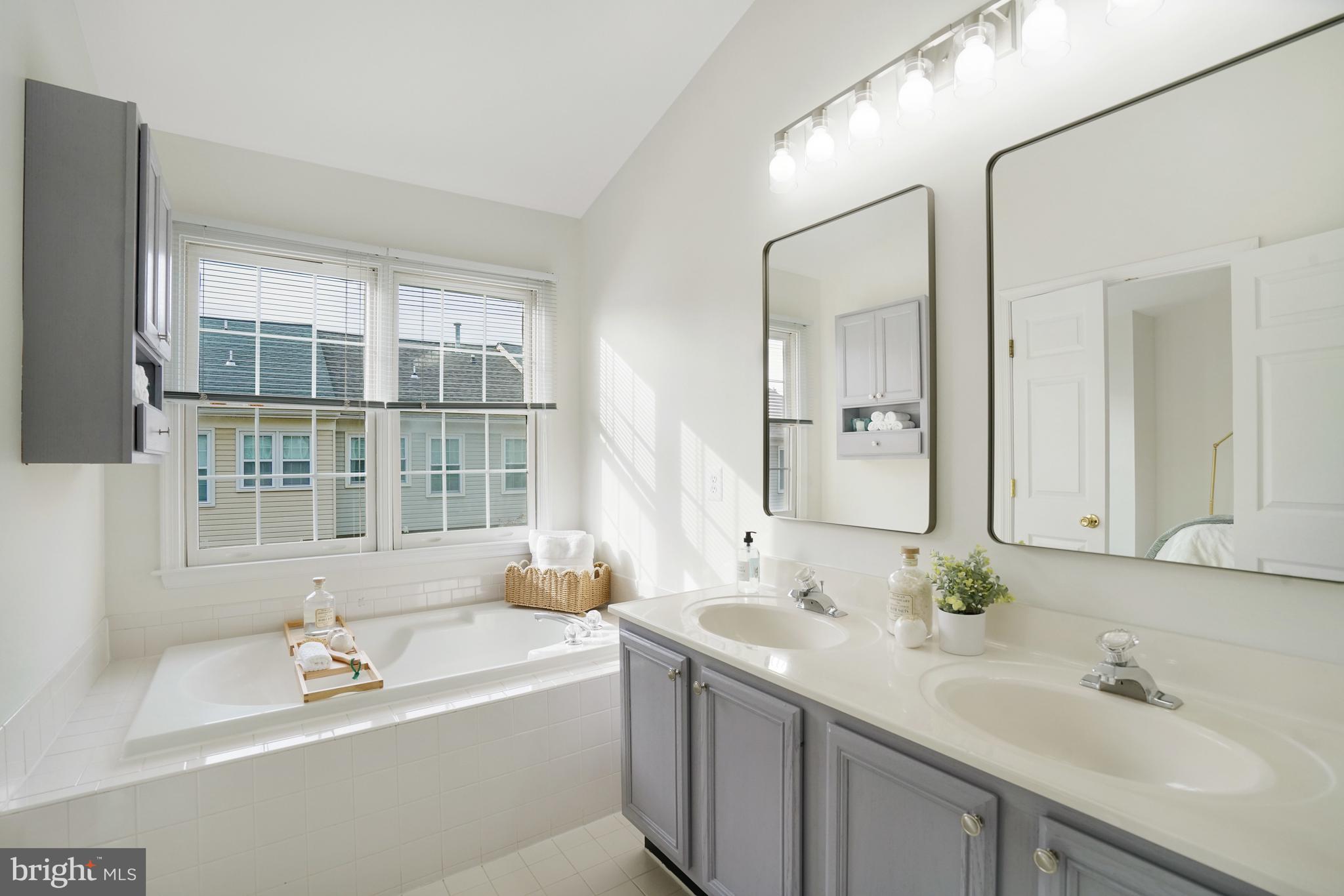 5606 BROOKLAND COURT