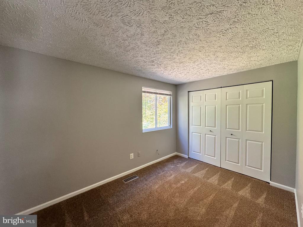 8584 KOLUDER COURT