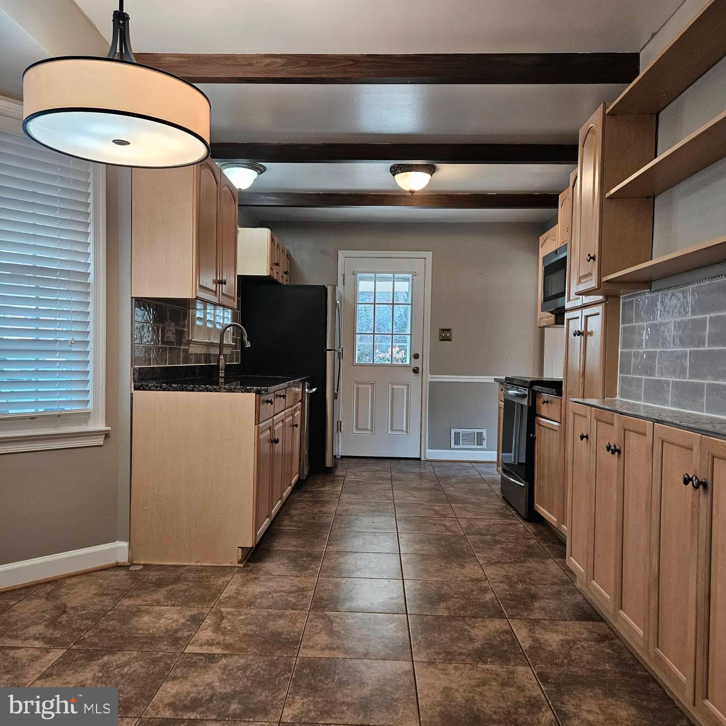 6602 HUNTSMAN BOULEVARD