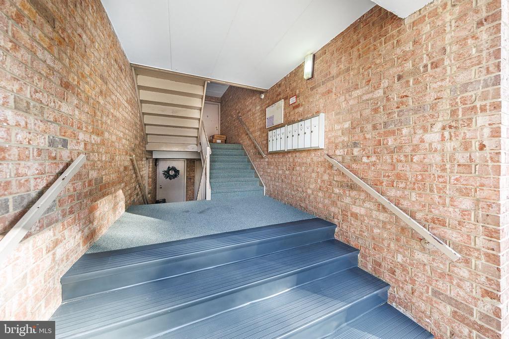 2650 REDCOAT DR #3D,FAIRFAX Unit: 3D