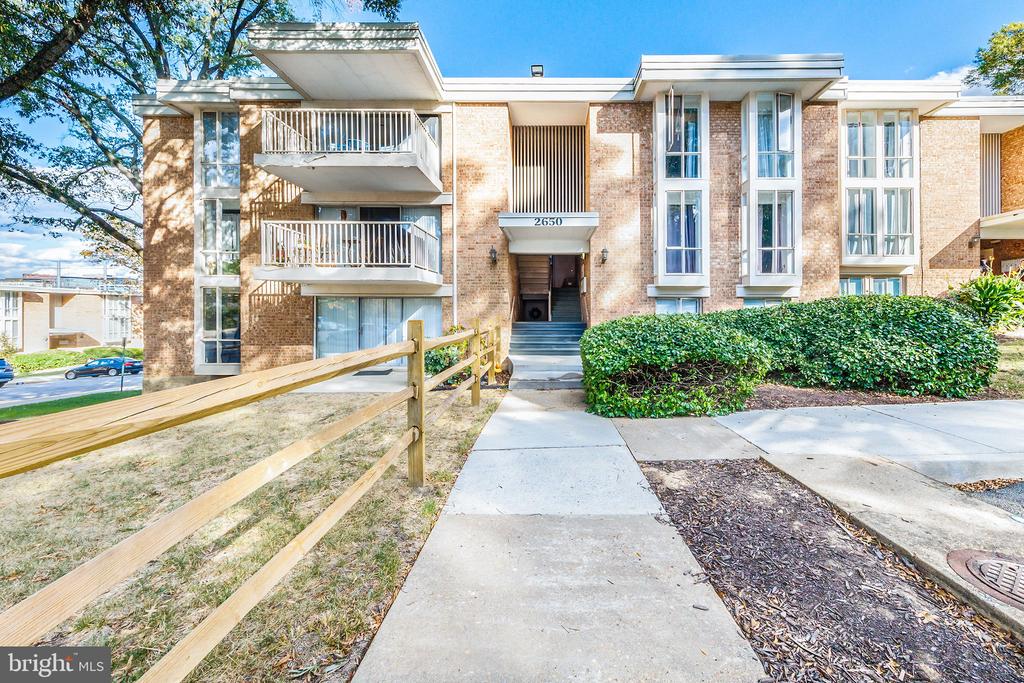 2650 REDCOAT DR #3D,FAIRFAX Unit: 3D