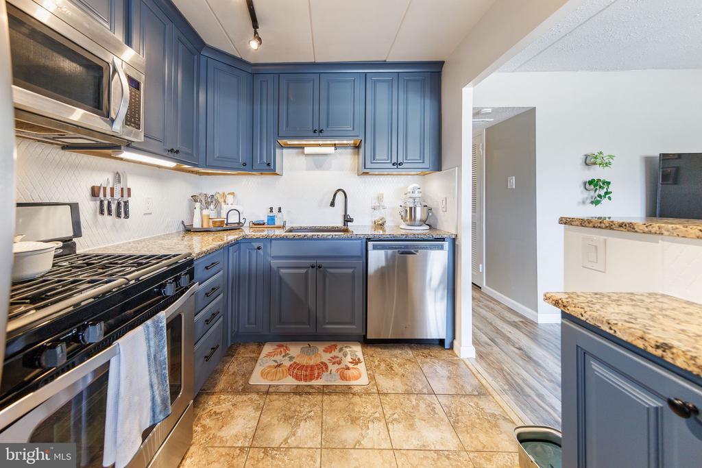 2650 REDCOAT DR #3D,FAIRFAX Unit: 3D