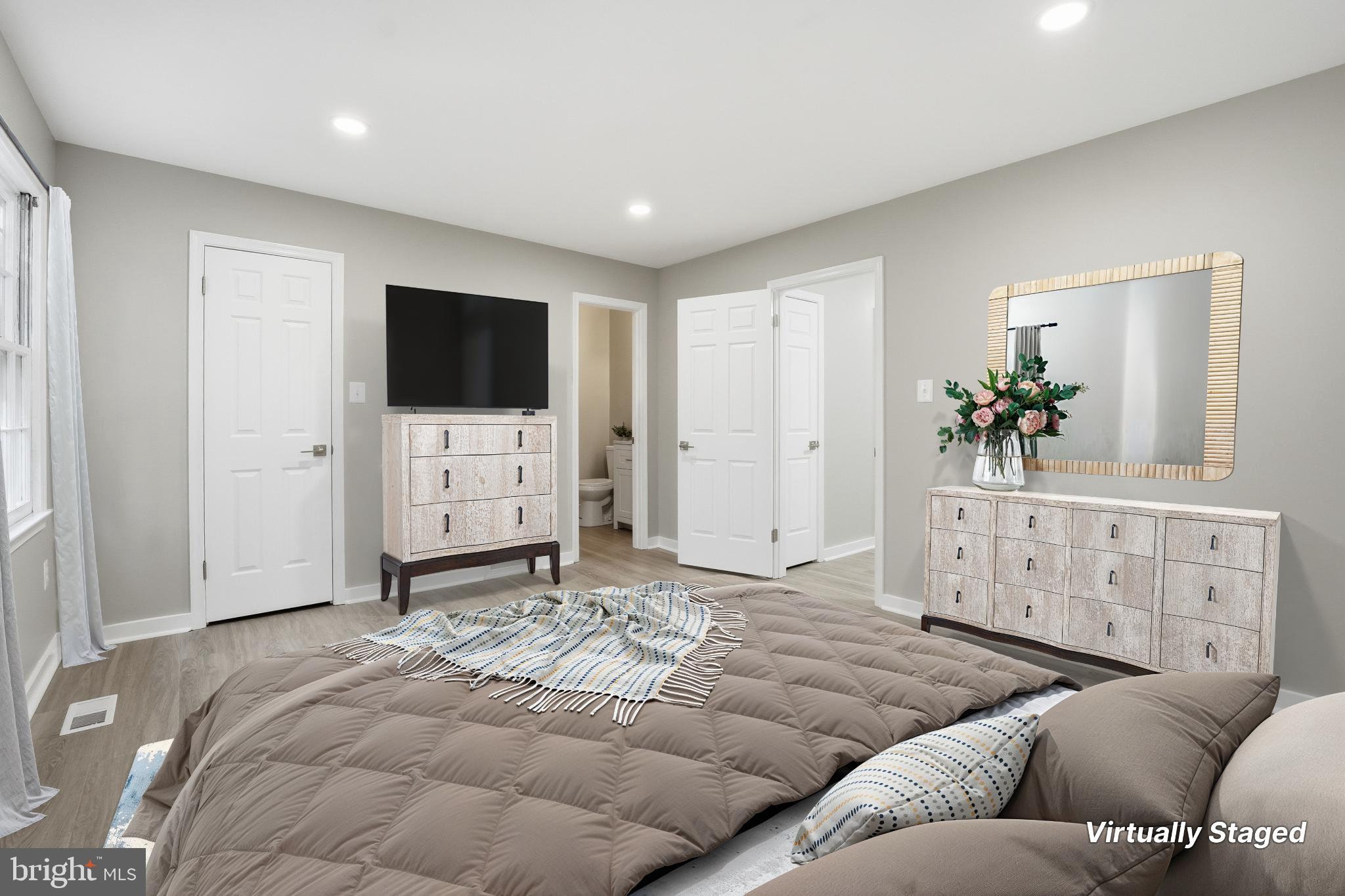 6053 CROWN ROYAL CIRCLE