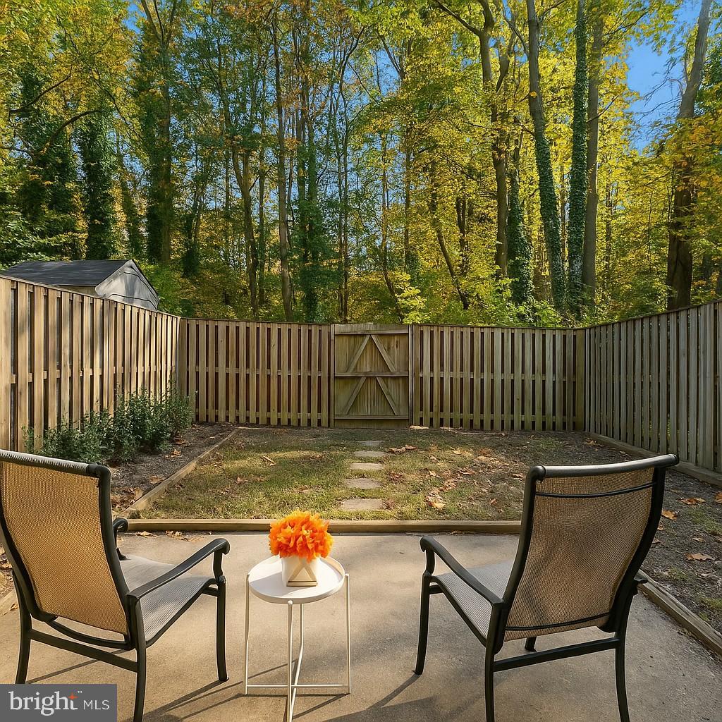 6053 CROWN ROYAL CIRCLE