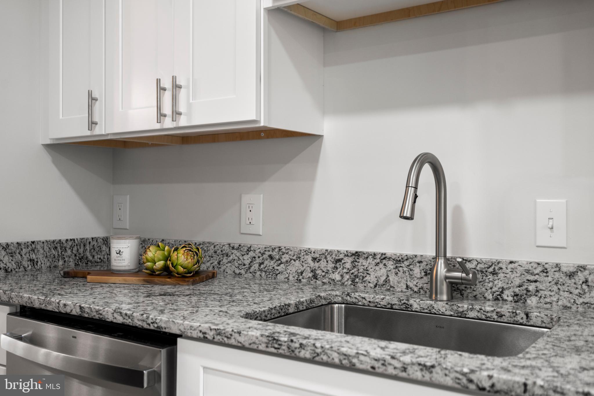 9521 CHERRY OAK COURT