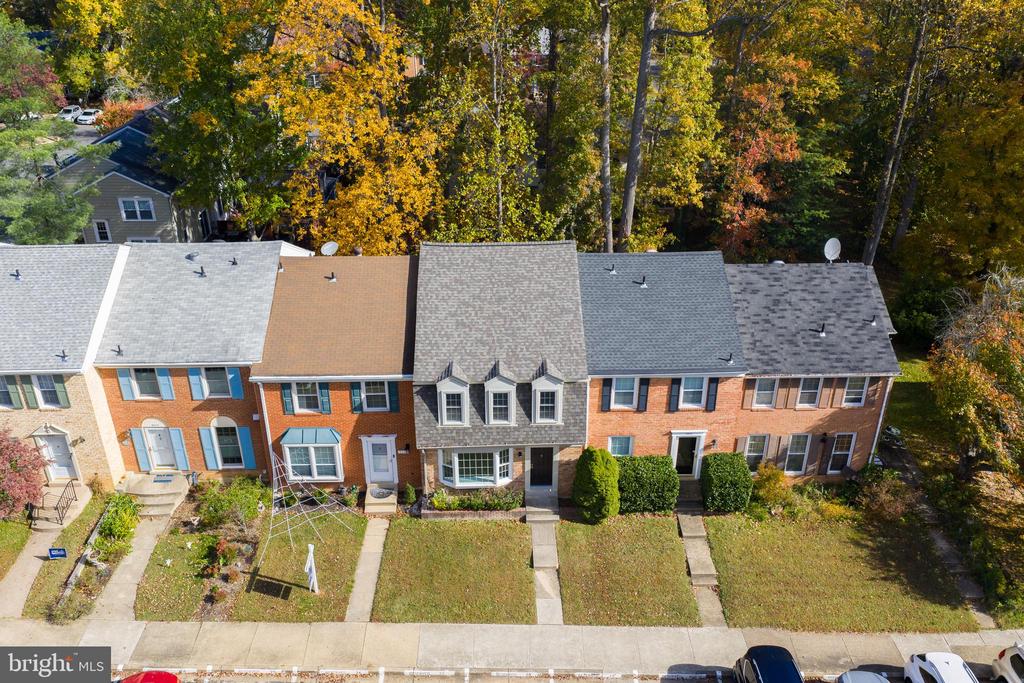 9521 CHERRY OAK COURT