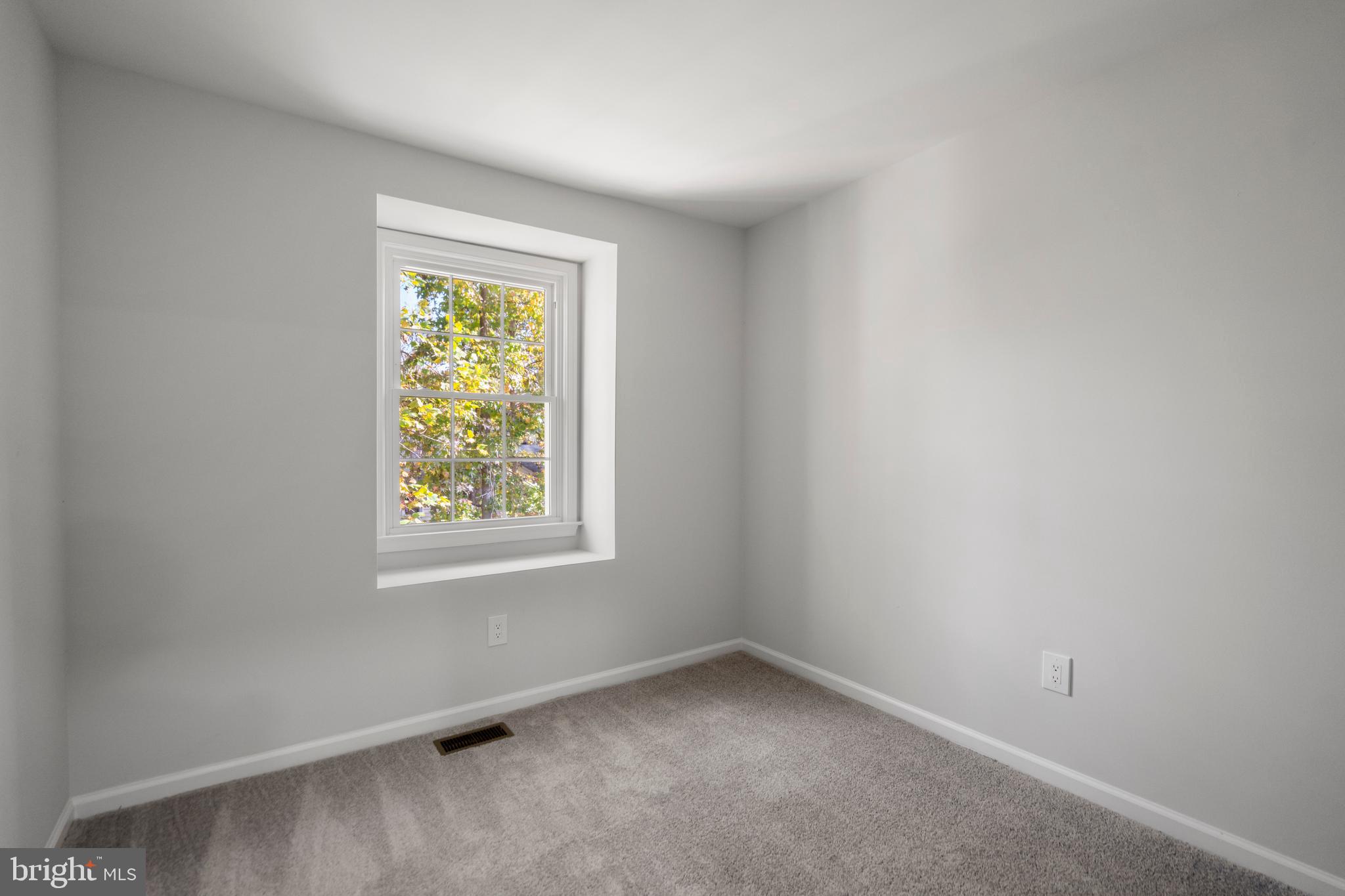 9521 CHERRY OAK COURT